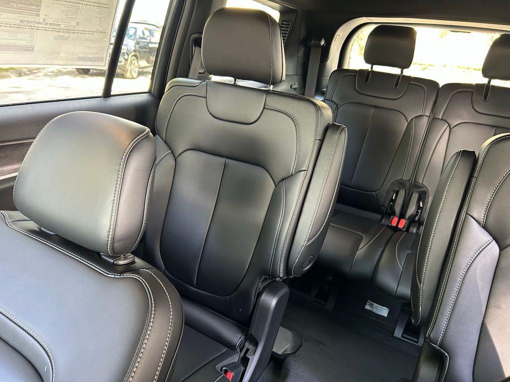 new 2025 Jeep Grand Cherokee L car, priced at $40,659