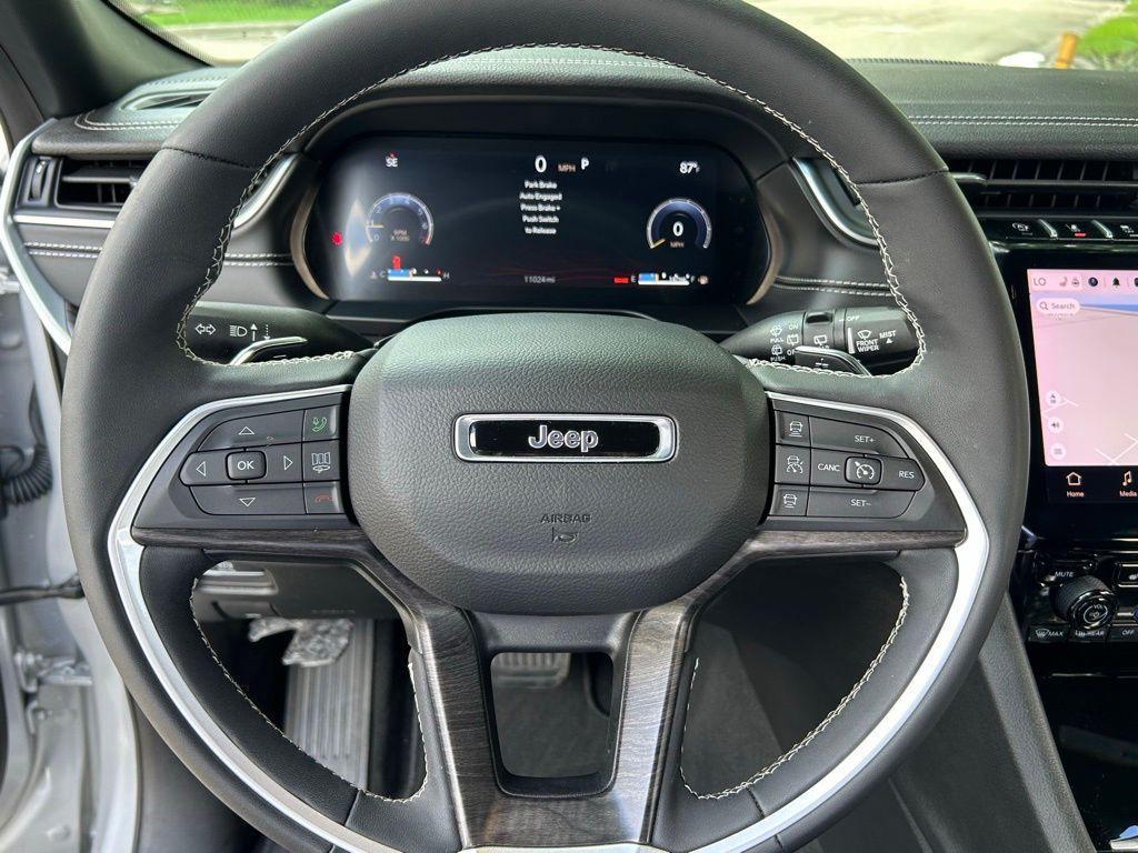 used 2024 Jeep Grand Cherokee car, priced at $37,799