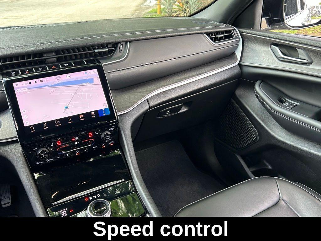 used 2024 Jeep Grand Cherokee car, priced at $37,799