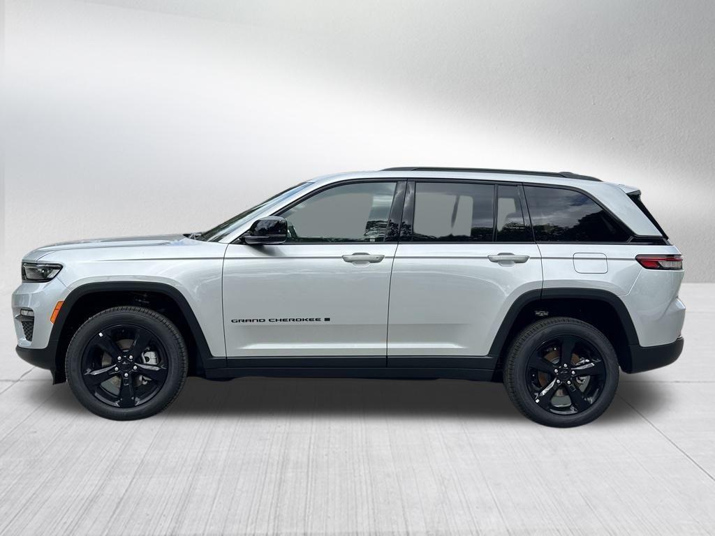 new 2025 Jeep Grand Cherokee car, priced at $42,770