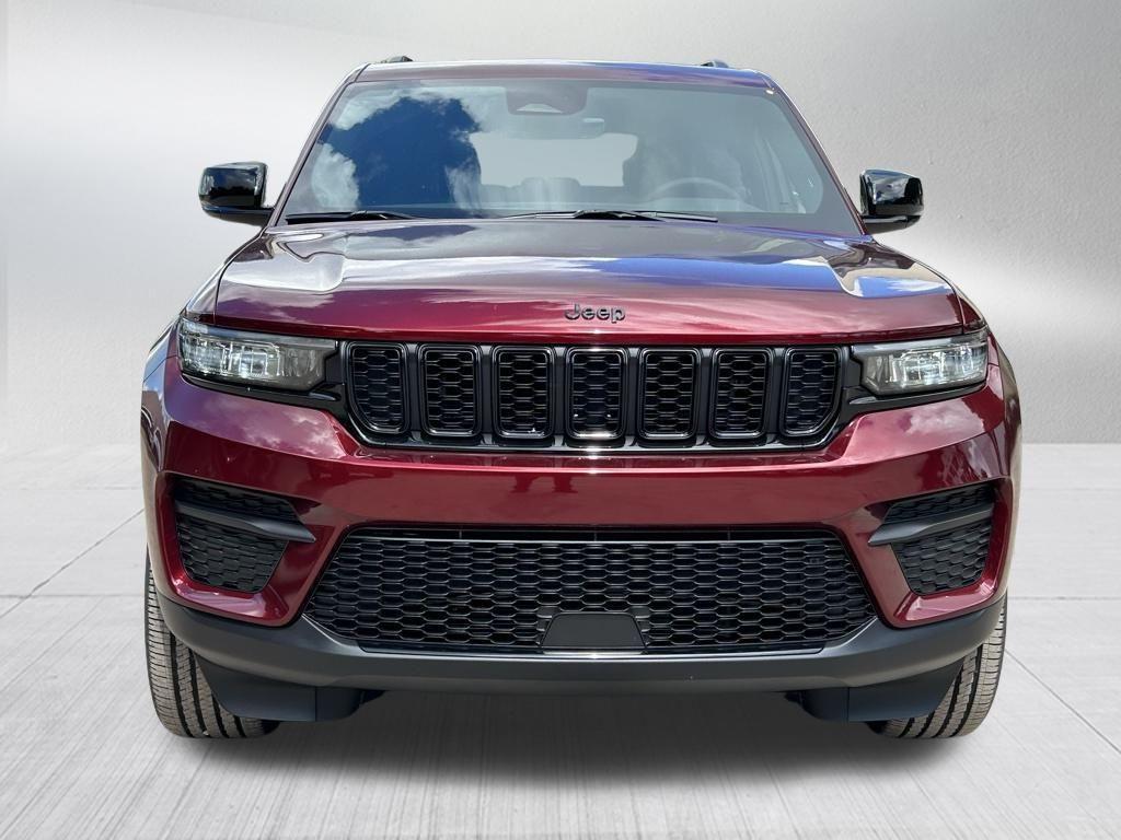 new 2025 Jeep Grand Cherokee car, priced at $41,821