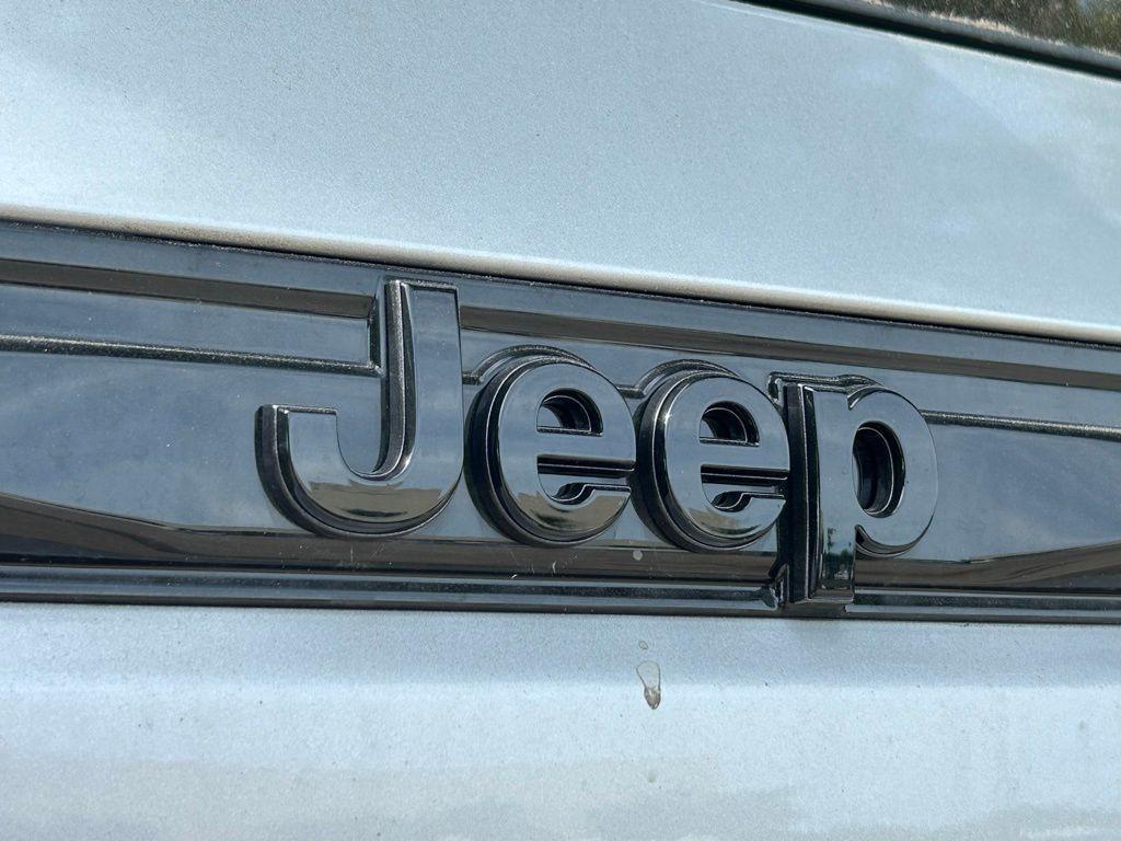 new 2024 Jeep Grand Cherokee car, priced at $36,272