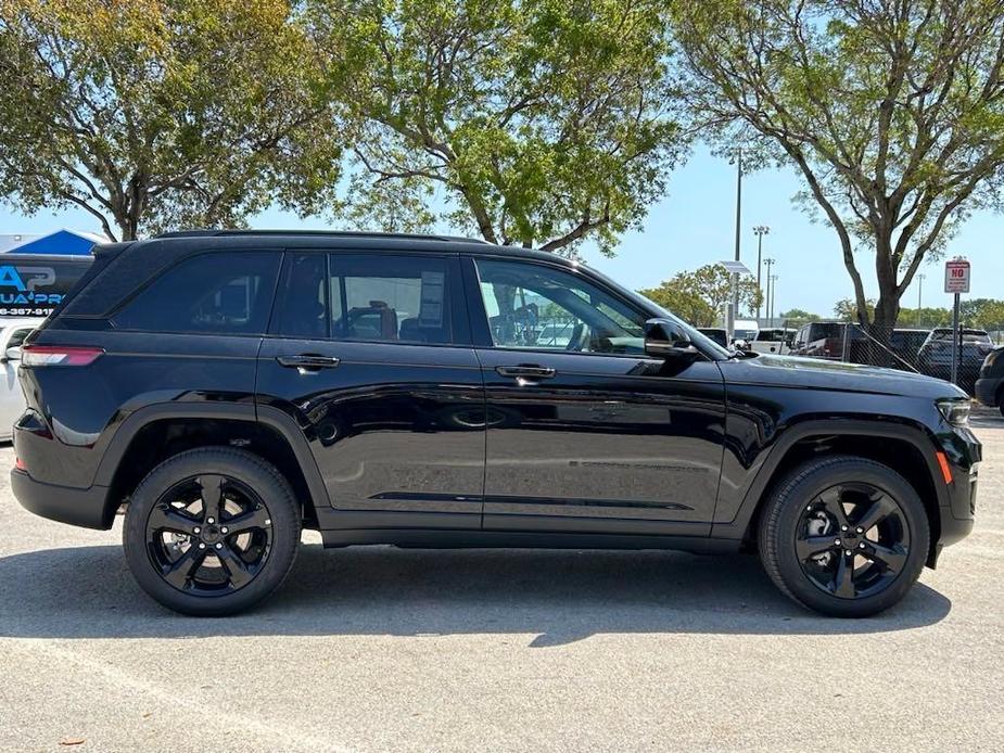 new 2024 Jeep Grand Cherokee car, priced at $44,459