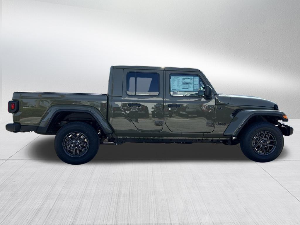new 2025 Jeep Gladiator car, priced at $41,283