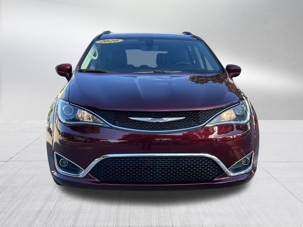 used 2020 Chrysler Pacifica car, priced at $16,786