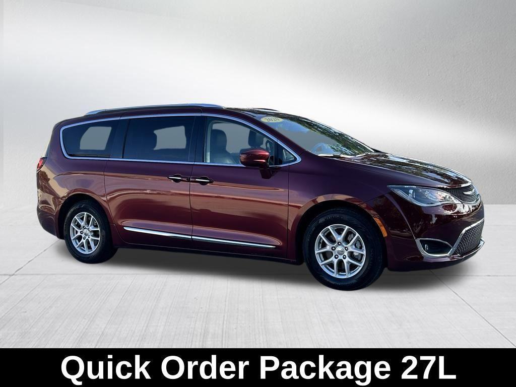 used 2020 Chrysler Pacifica car, priced at $16,786