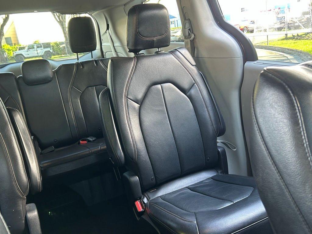 used 2020 Chrysler Pacifica car, priced at $16,786