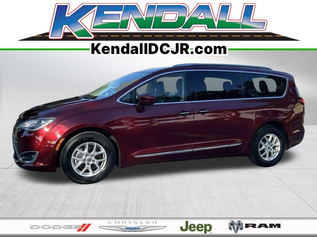 used 2020 Chrysler Pacifica car, priced at $16,786