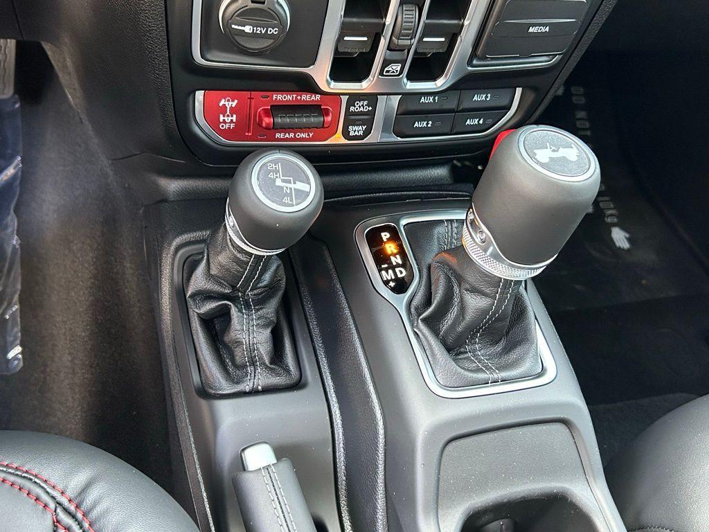 new 2025 Jeep Wrangler car, priced at $55,920