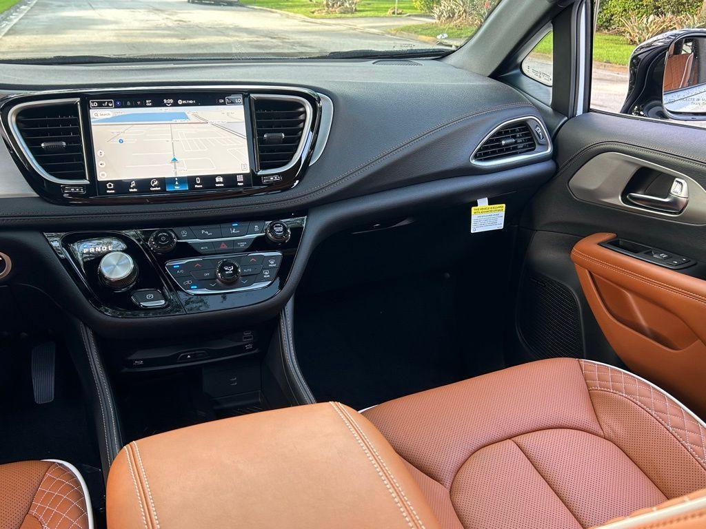 new 2026 Chrysler Pacifica car