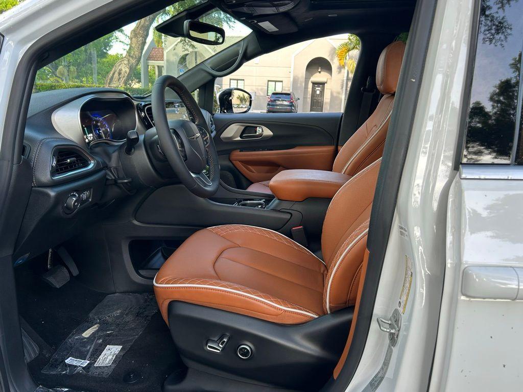 new 2026 Chrysler Pacifica car