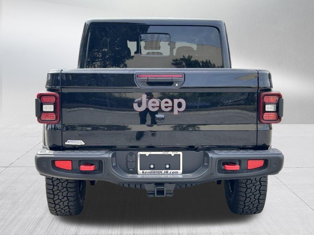 new 2025 Jeep Gladiator car, priced at $52,659
