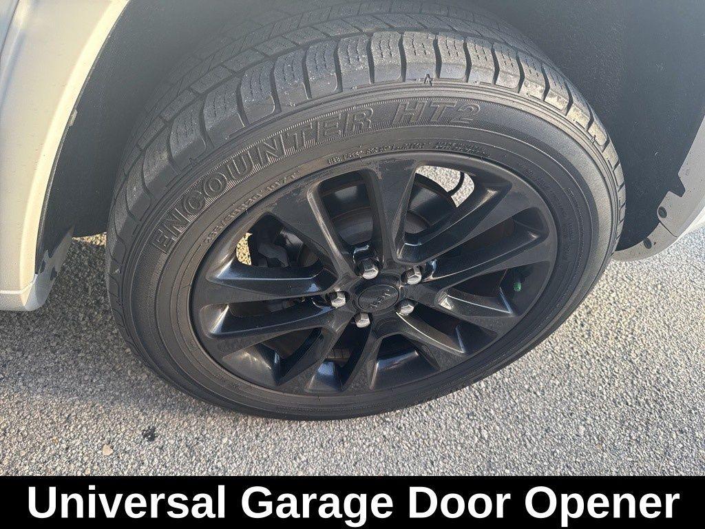 used 2021 Jeep Grand Cherokee car, priced at $20,686