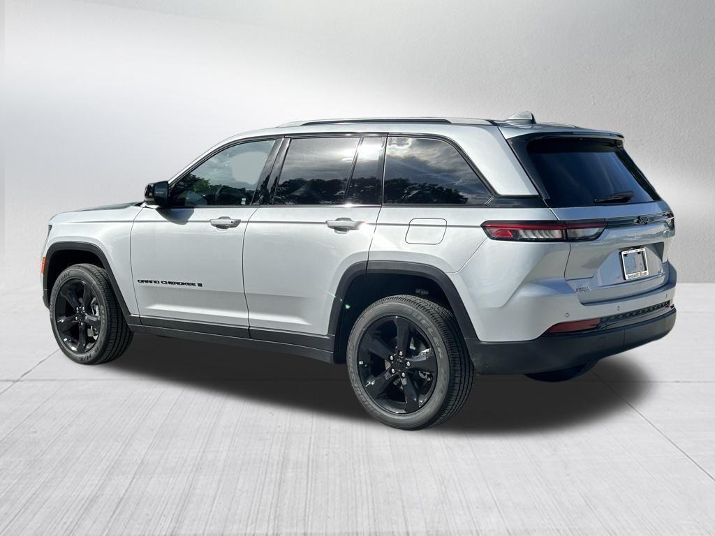 new 2025 Jeep Grand Cherokee car, priced at $38,988