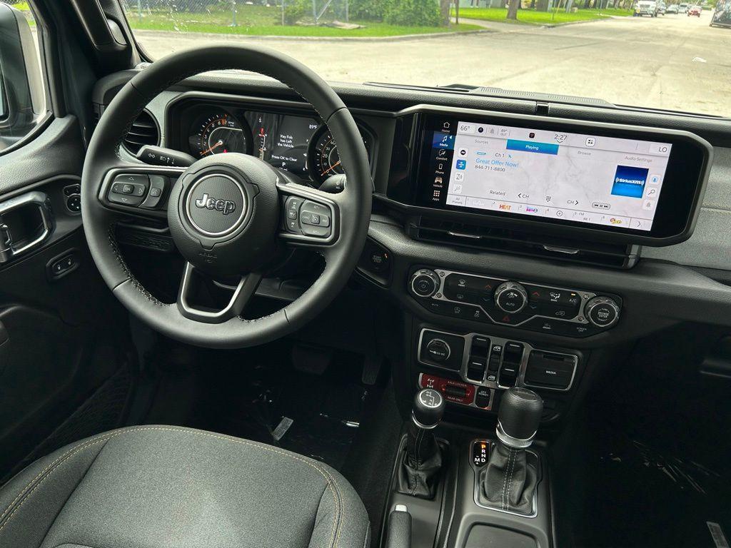 new 2025 Jeep Gladiator car, priced at $42,286