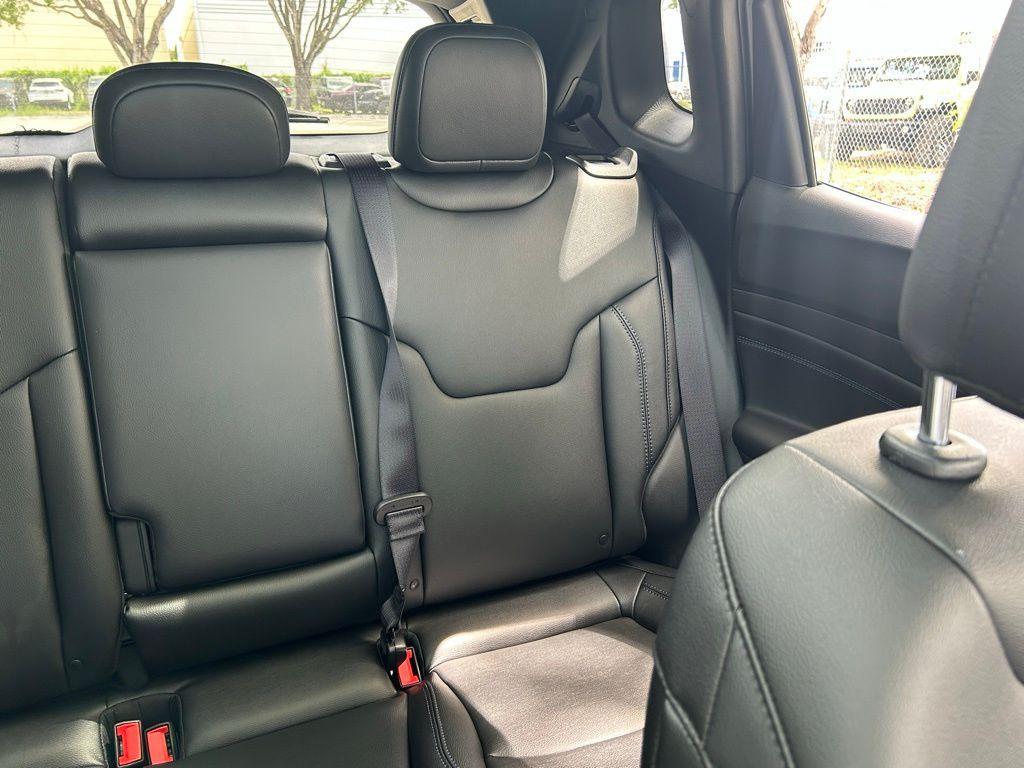 new 2025 Jeep Compass car, priced at $33,212