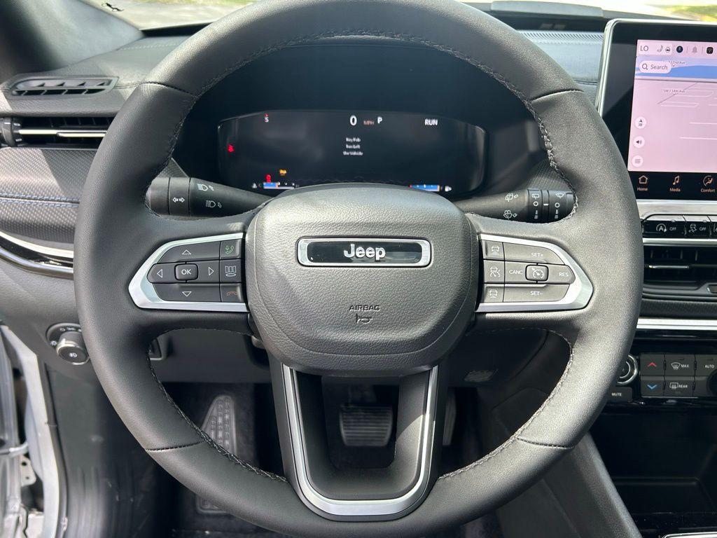 new 2025 Jeep Compass car, priced at $33,212