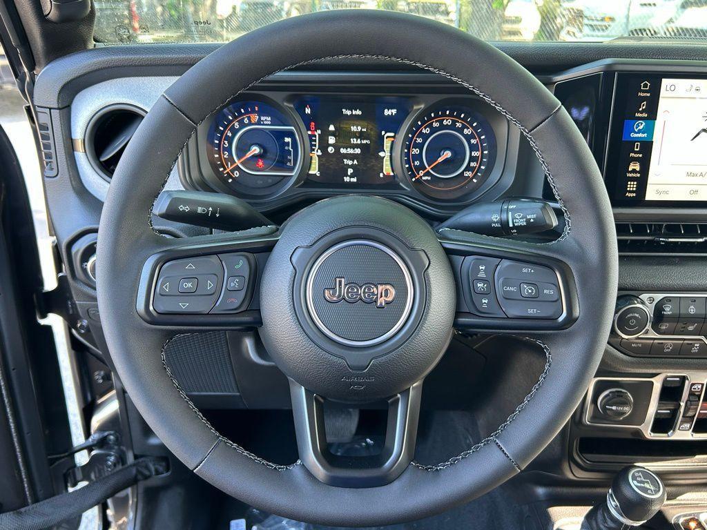 new 2025 Jeep Gladiator car, priced at $40,936