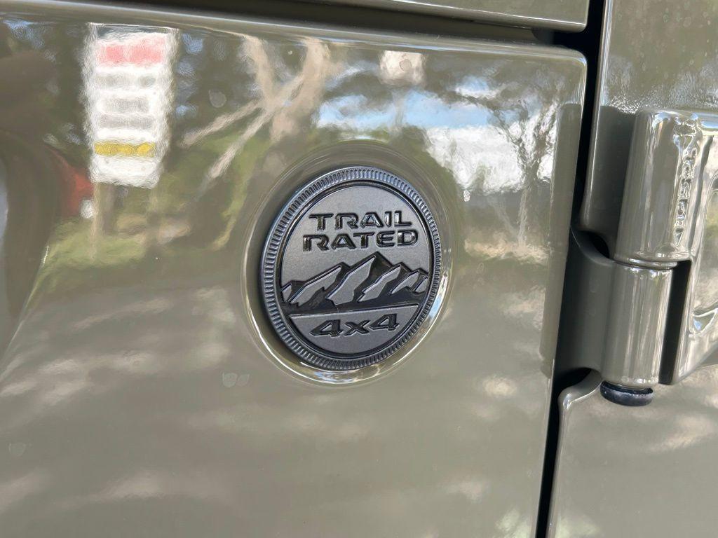 new 2025 Jeep Wrangler car, priced at $42,578
