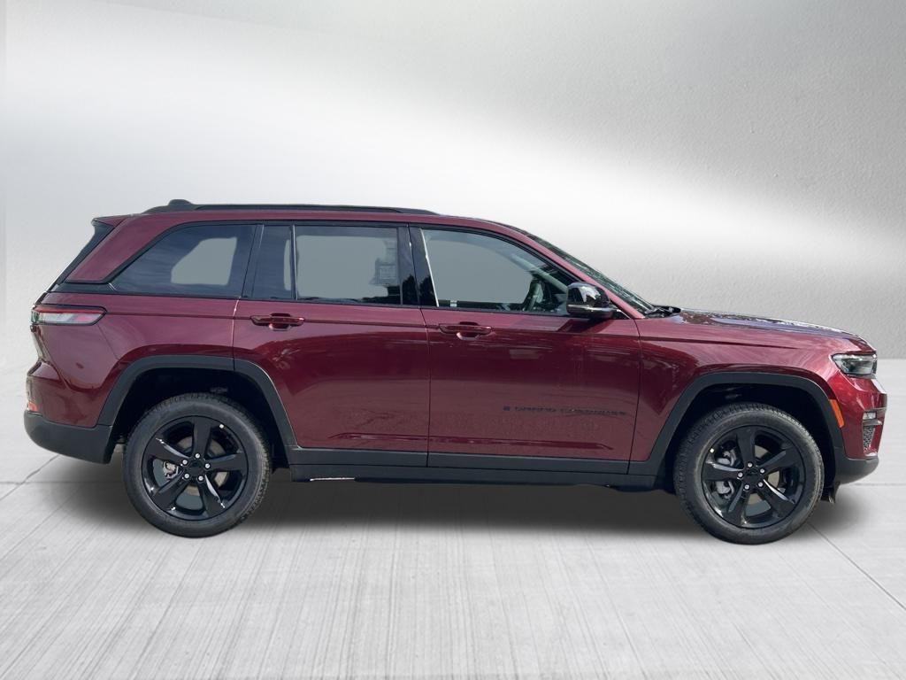 new 2025 Jeep Grand Cherokee car, priced at $43,518