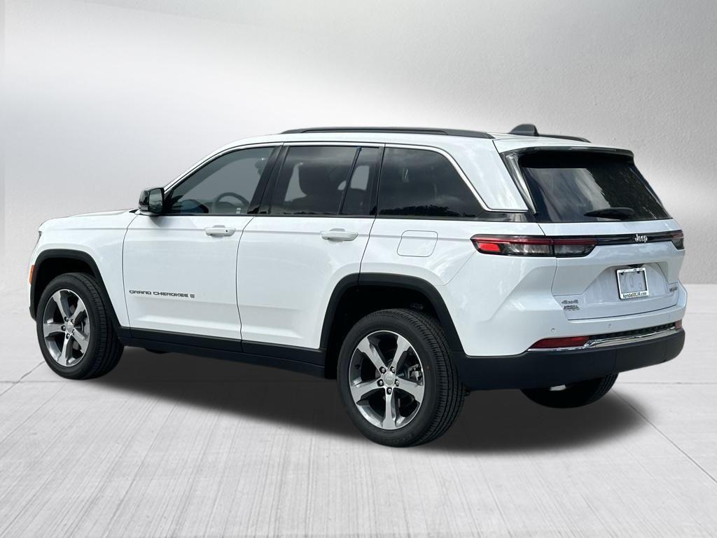 new 2025 Jeep Grand Cherokee car, priced at $41,379