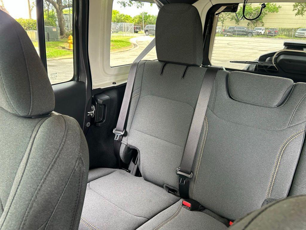 new 2025 Jeep Wrangler car, priced at $39,170