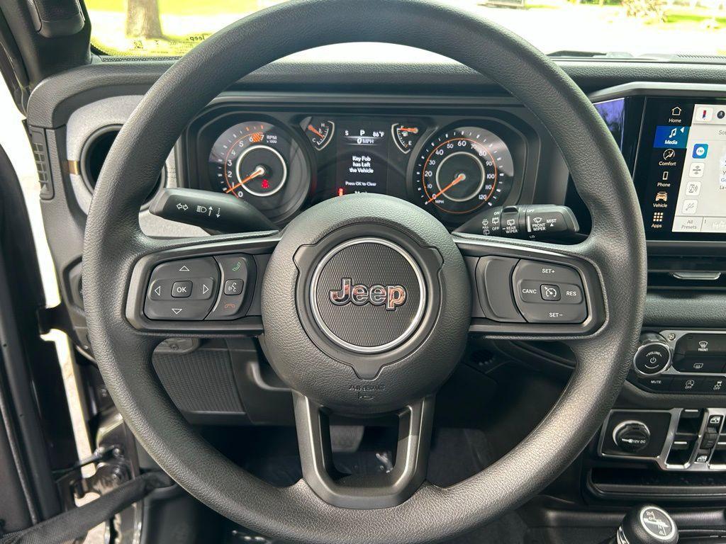 new 2025 Jeep Wrangler car, priced at $39,170