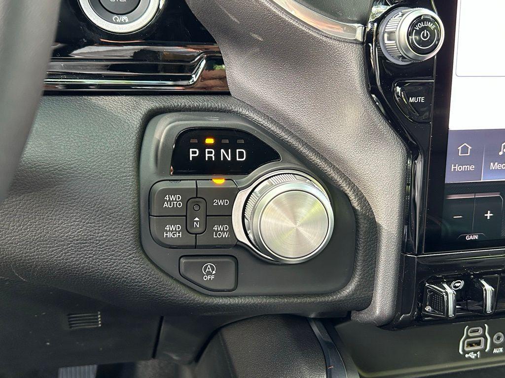 new 2025 Ram 1500 car, priced at $60,361