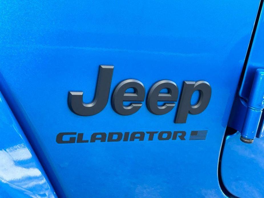 new 2024 Jeep Gladiator car, priced at $55,265