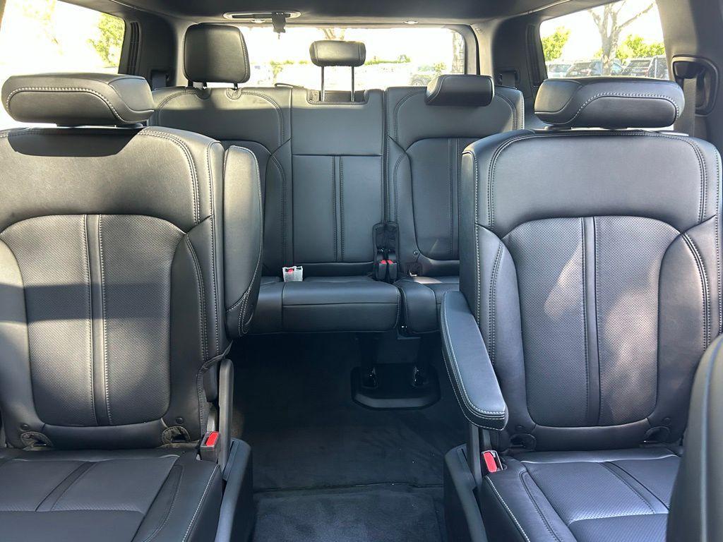 new 2025 Jeep Wagoneer car, priced at $71,118