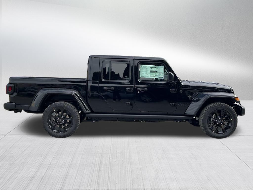 new 2025 Jeep Gladiator car, priced at $43,735