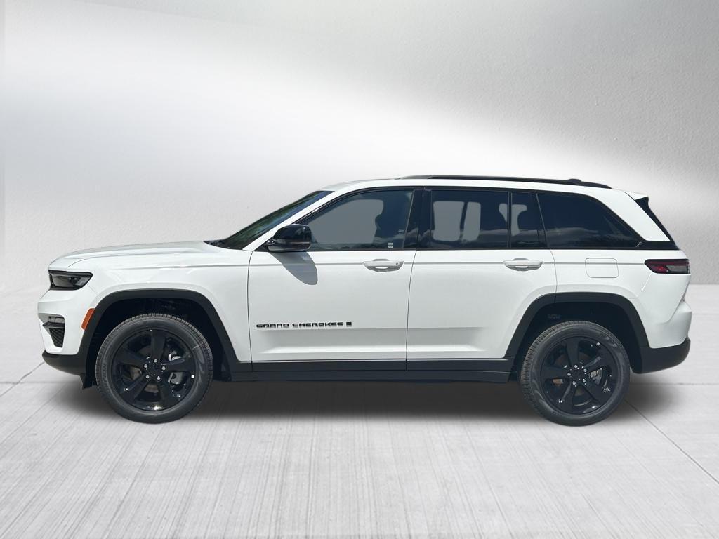new 2025 Jeep Grand Cherokee car, priced at $39,654