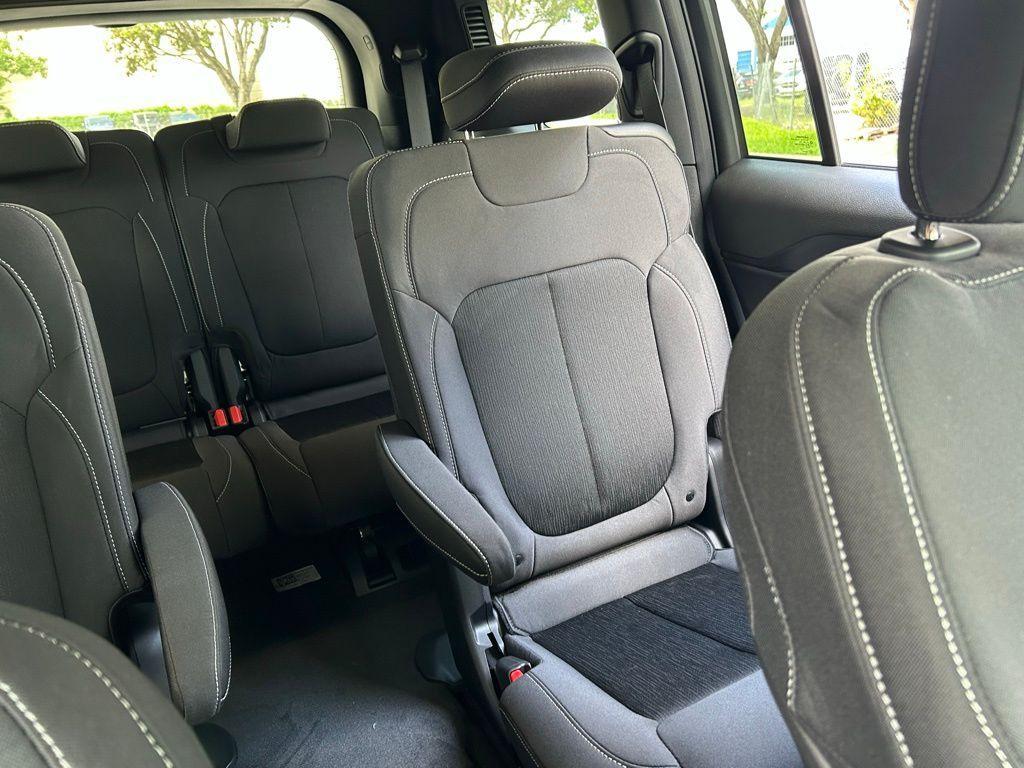 new 2025 Jeep Grand Cherokee L car, priced at $40,571