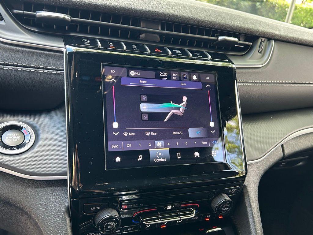 new 2025 Jeep Grand Cherokee L car, priced at $40,571
