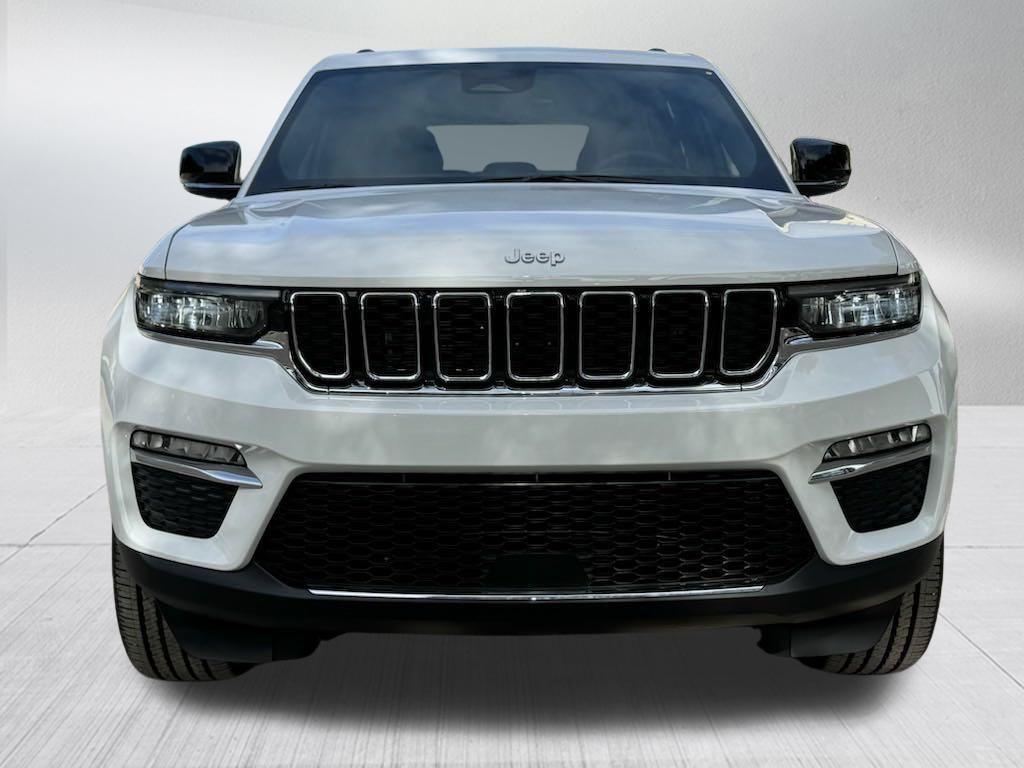 new 2025 Jeep Grand Cherokee car, priced at $43,794