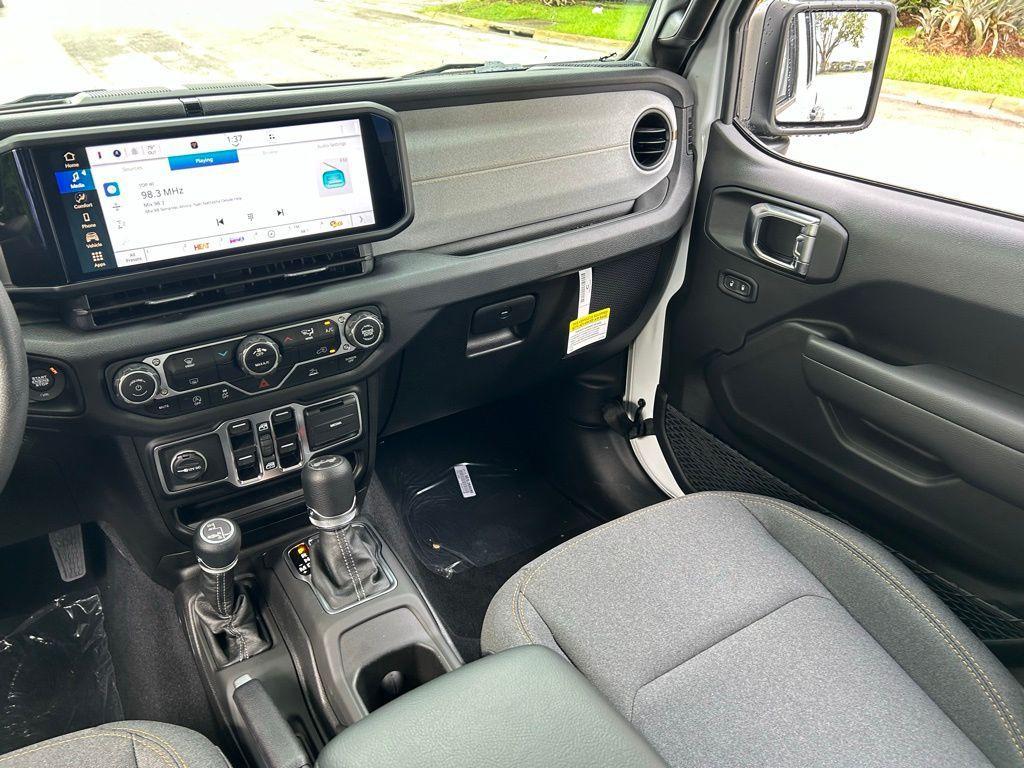 new 2025 Jeep Wrangler car, priced at $38,617