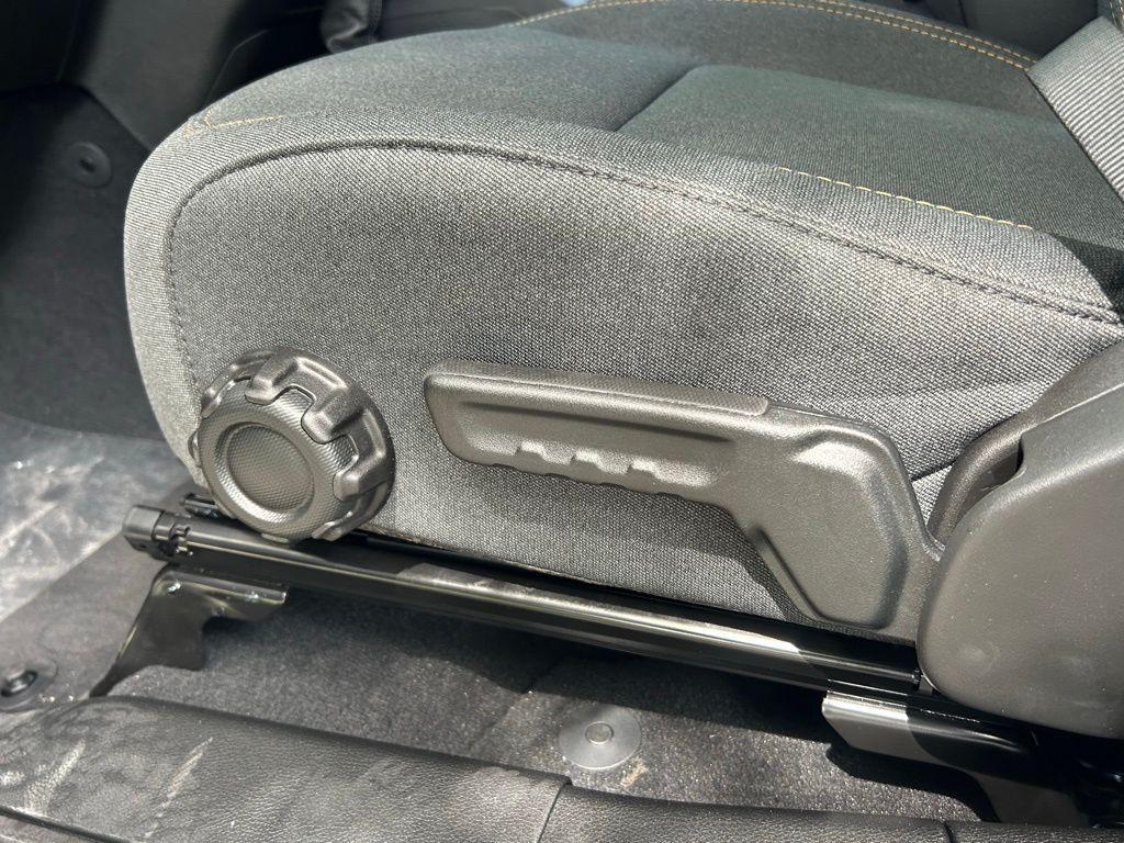 new 2025 Jeep Gladiator car, priced at $40,286