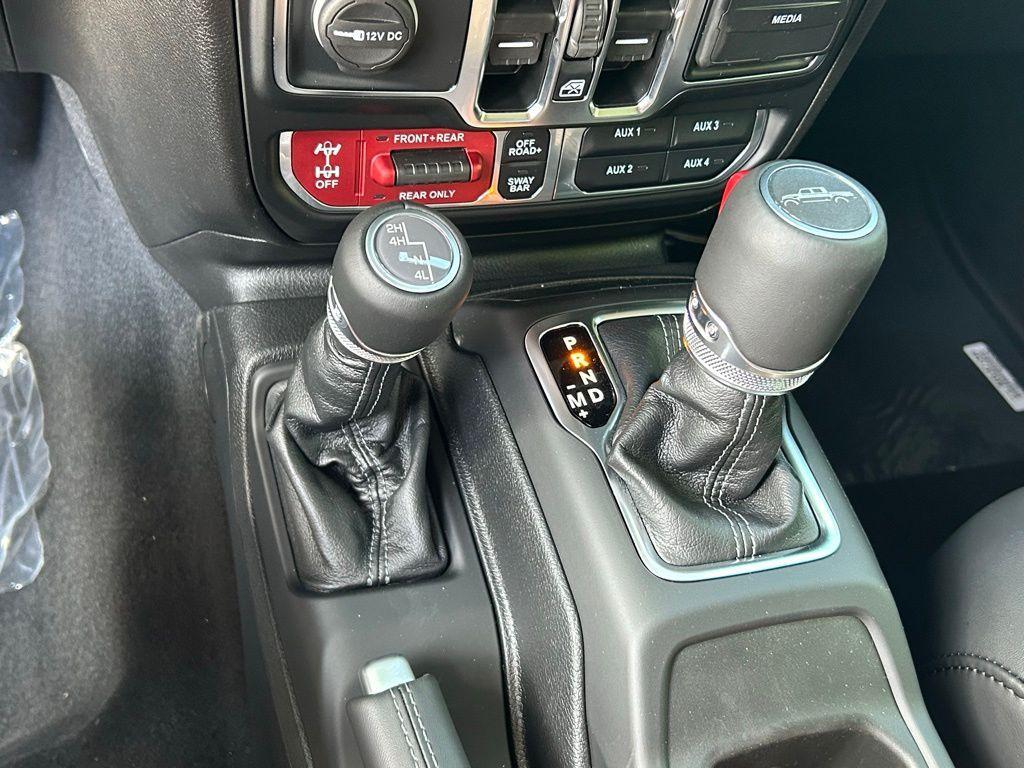 new 2025 Jeep Gladiator car, priced at $50,155
