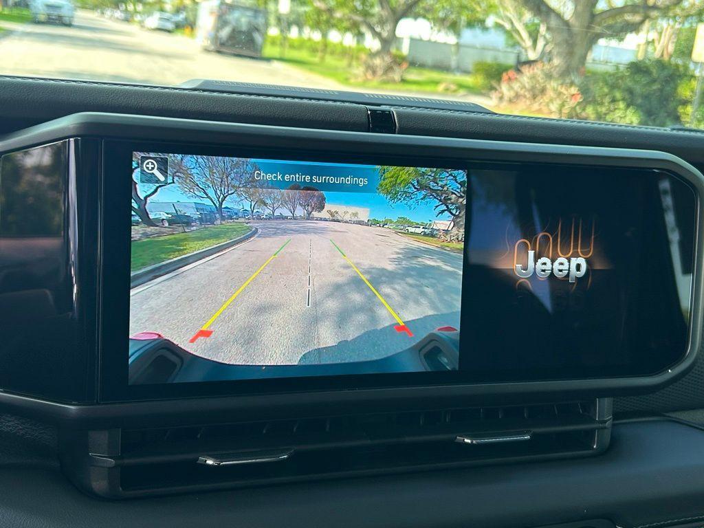 new 2025 Jeep Gladiator car, priced at $50,155