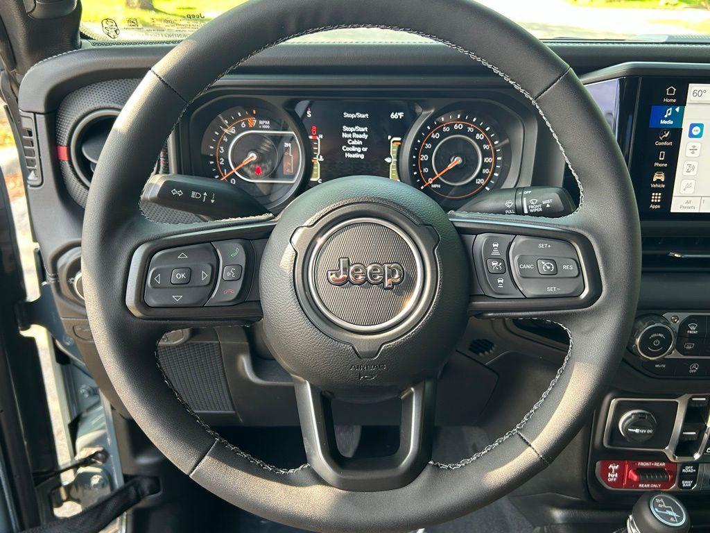 new 2025 Jeep Gladiator car, priced at $50,155