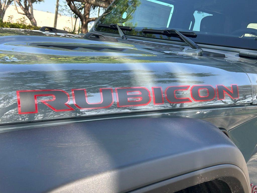 new 2025 Jeep Gladiator car, priced at $50,155