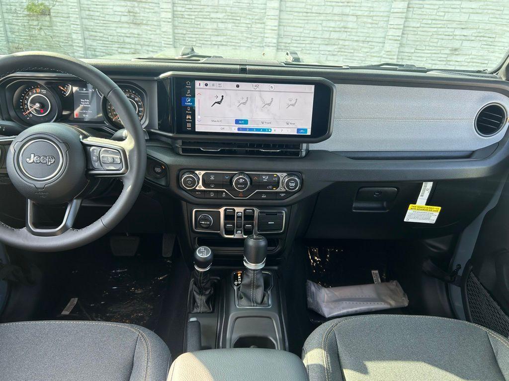 new 2025 Jeep Gladiator car, priced at $41,283