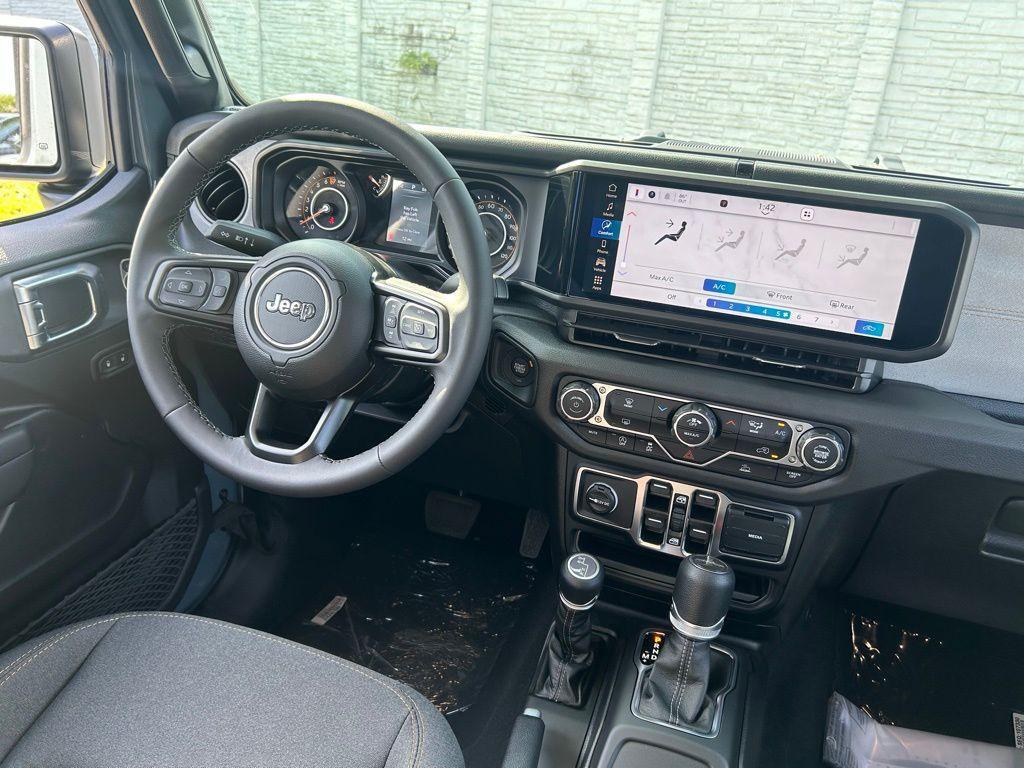 new 2025 Jeep Gladiator car, priced at $41,283