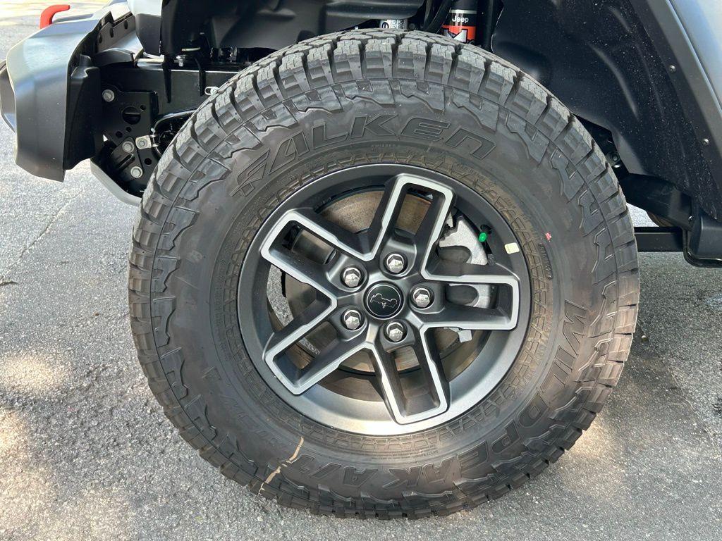 new 2025 Jeep Gladiator car, priced at $48,074