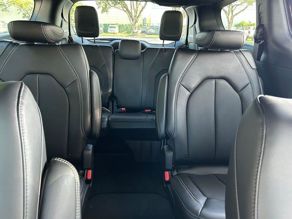 new 2026 Chrysler Pacifica car