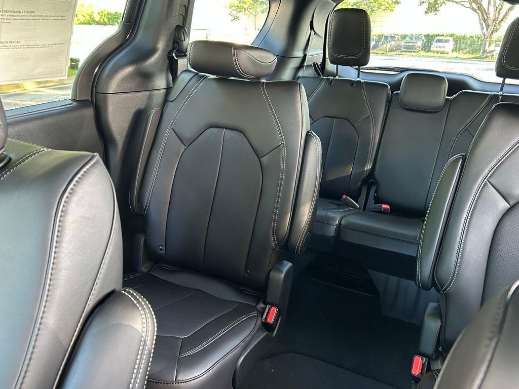 new 2026 Chrysler Pacifica car