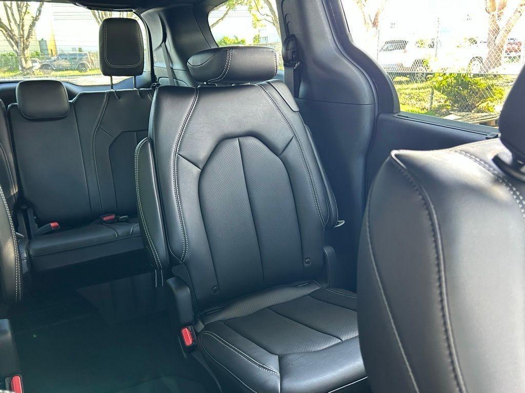 new 2026 Chrysler Pacifica car