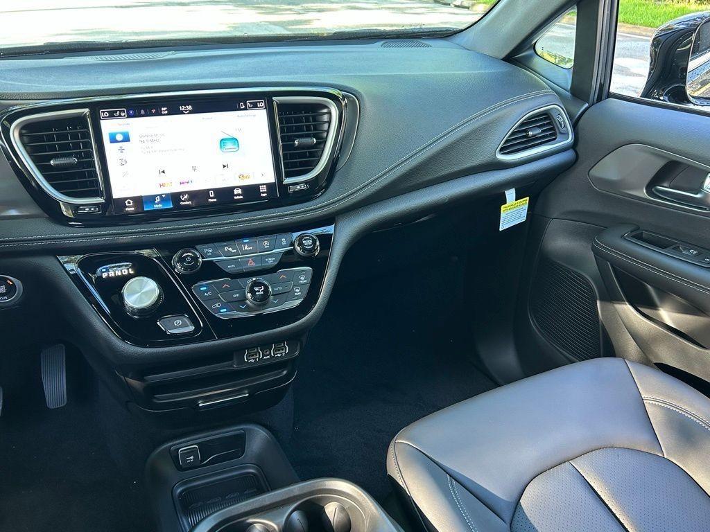 new 2026 Chrysler Pacifica car