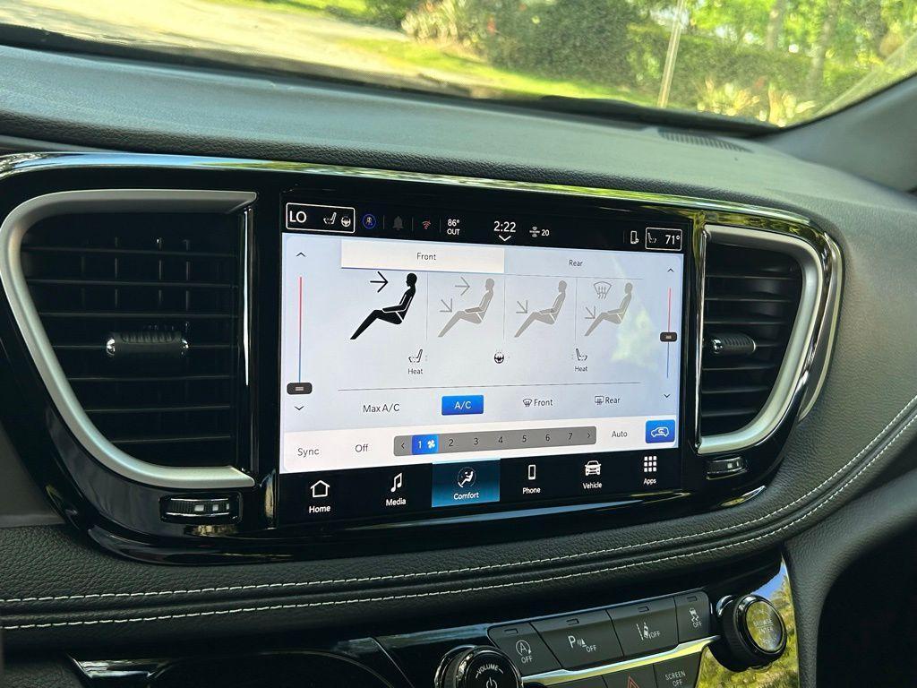 new 2026 Chrysler Pacifica car