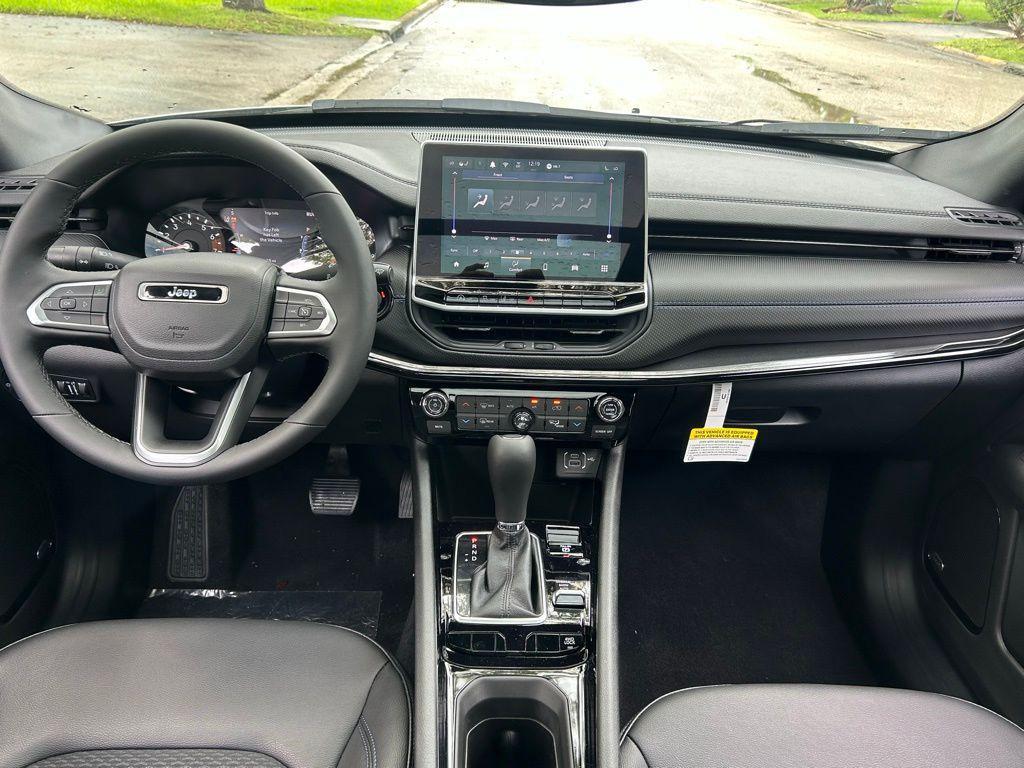 new 2025 Jeep Compass car, priced at $32,335